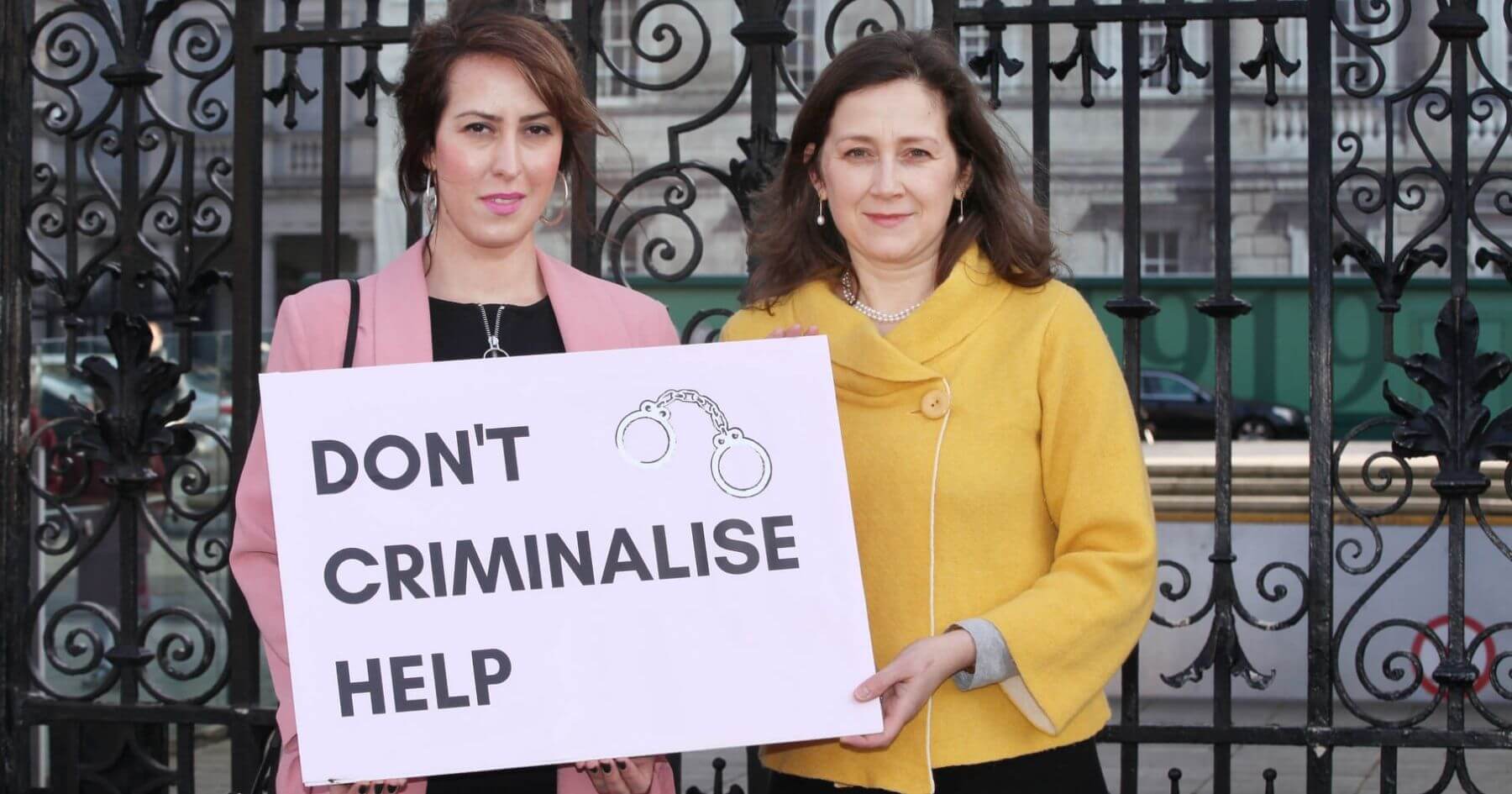 Ireland rejects abortion clinic censorship zones