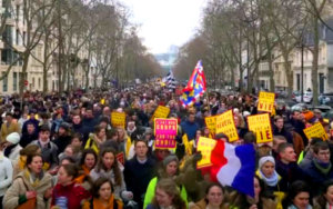 20,000 attend March for Life in Paris