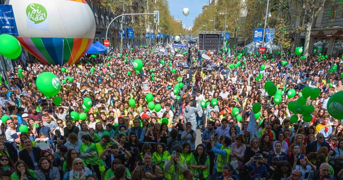 Thousands attend Yes to Life March in Spain