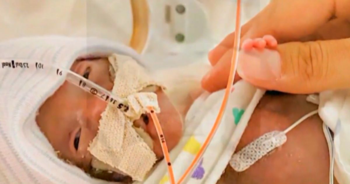Baby born at 23 weeks has miracle written on her discharge papers